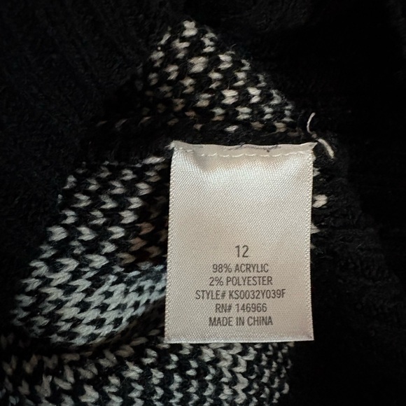 Franki (Tween Francesca’s) Black & White Cropped Star Sweater | Size 12 - Picture 3 of 3